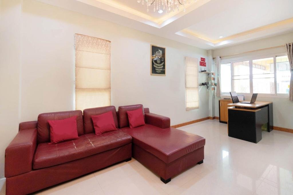 Shahana Hill Hotel,Thailand>>Wang Nam Khiao,2 star