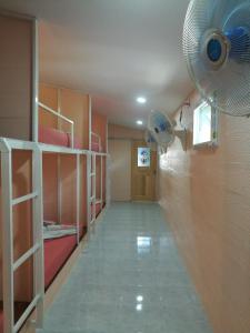 Koh Mook Hostel,Ko Libong>>Kantang,2 star