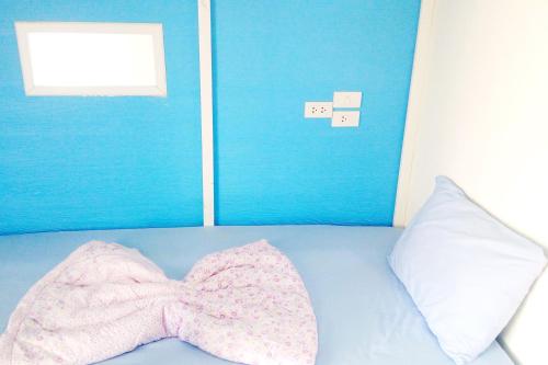 koh mook hostel