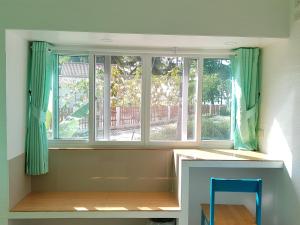 koh mook hostel