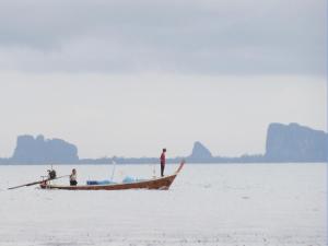 koh mook hostel