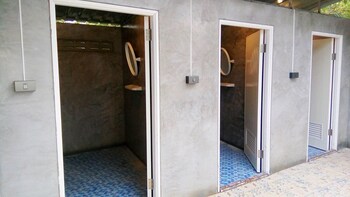 koh mook hostel