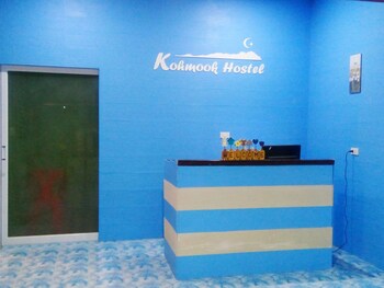 koh mook hostel
