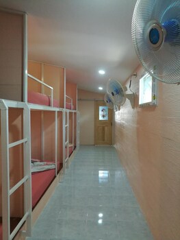 koh mook hostel