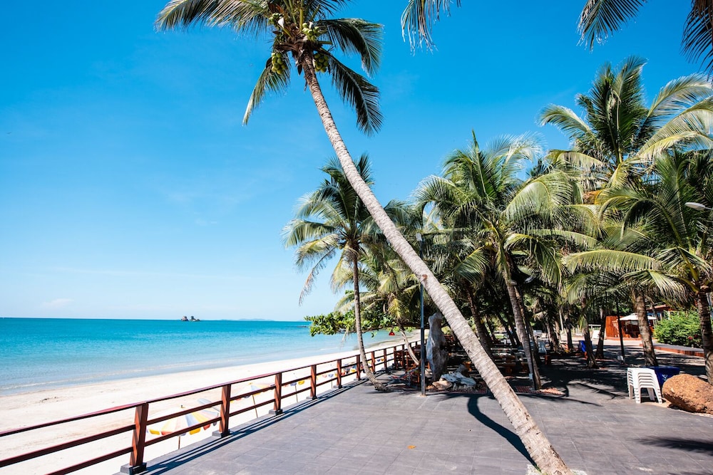 baansuan aokhai beach resort
