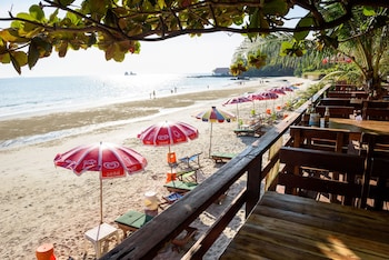 baansuan aokhai beach resort