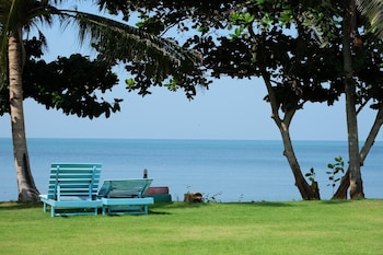 lomtalay resort trat