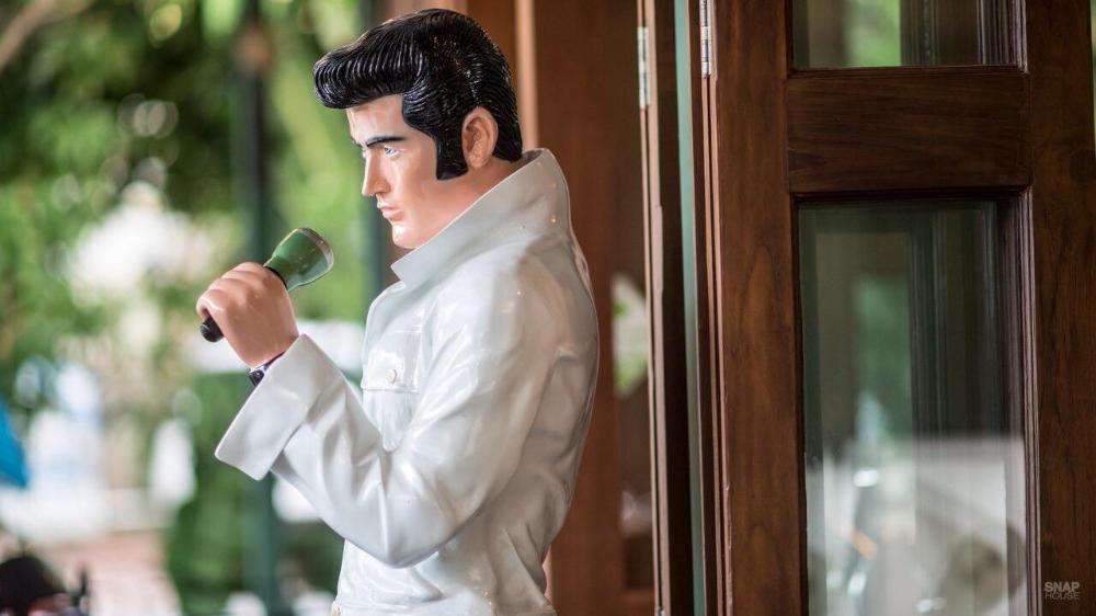 sunday j resort and restaurant