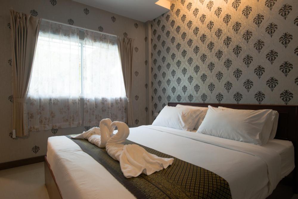 sunday j resort and restaurant