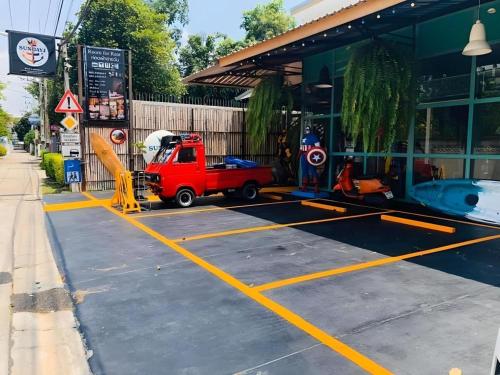 sunday j resort and restaurant