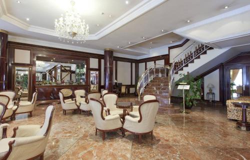 alameda palace