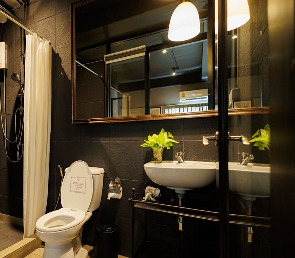 heyyyy bangkok hostel