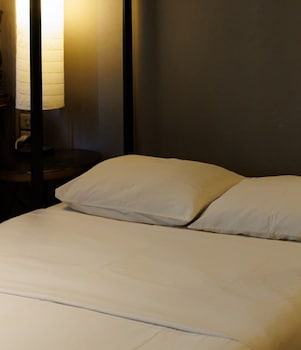 heyyyy bangkok hostel