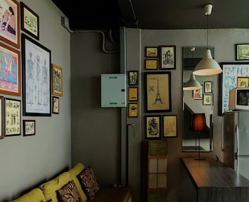heyyyy bangkok hostel