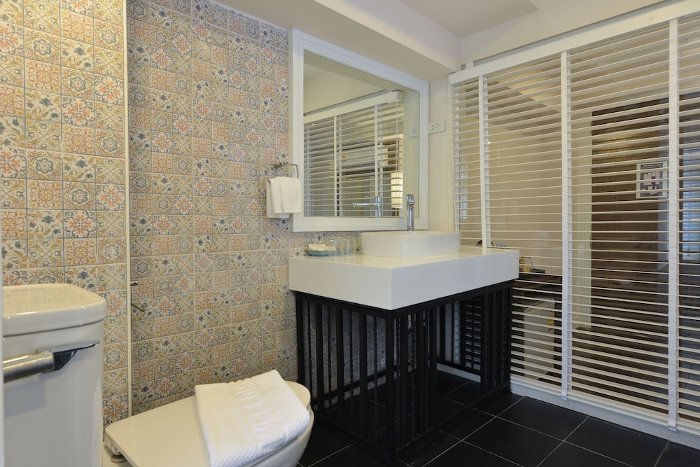 siam champs elyseesi unique hotel