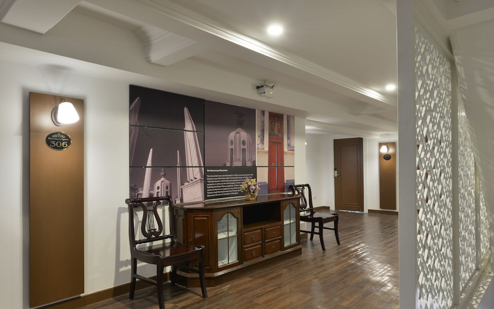 siam champs elyseesi unique hotel