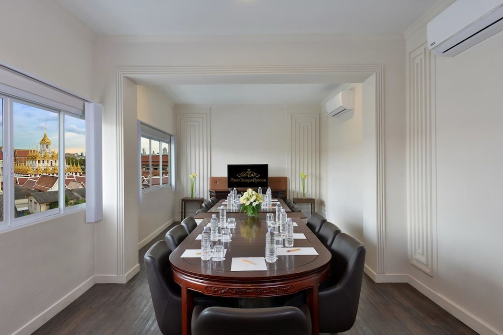 siam champs elyseesi unique hotel