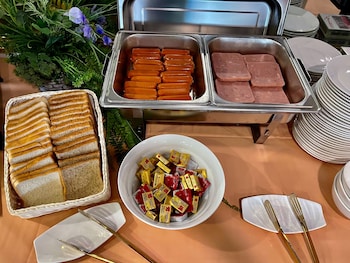 siam champs elyseesi unique hotel