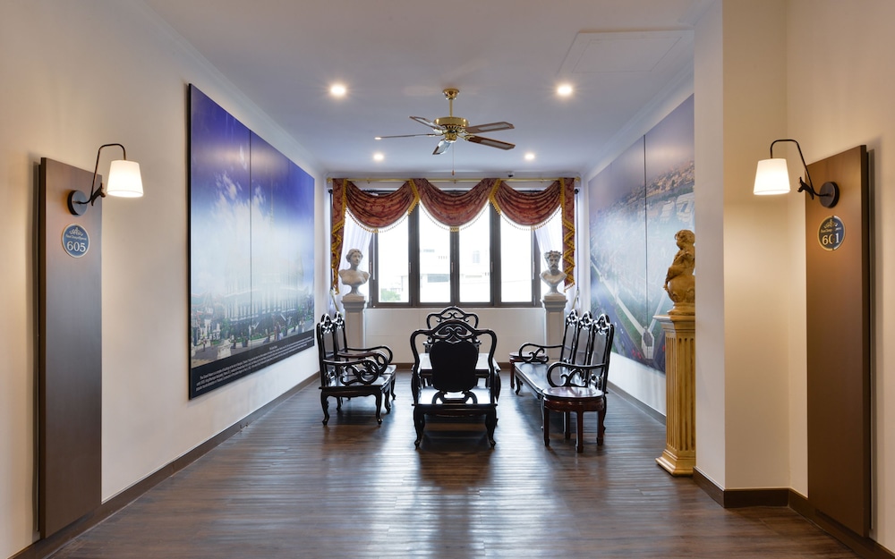 siam champs elyseesi unique hotel