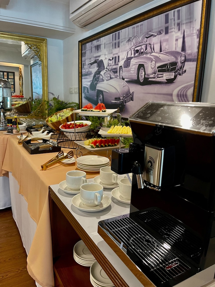 siam champs elyseesi unique hotel