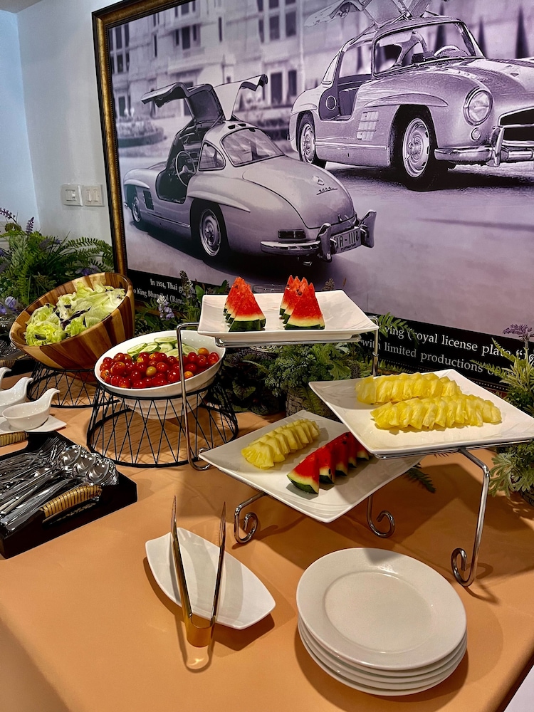 siam champs elyseesi unique hotel