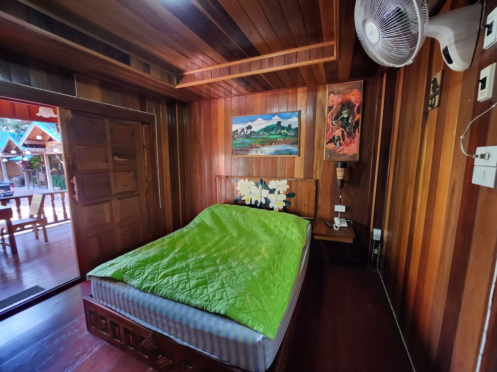 klong suan plu resort
