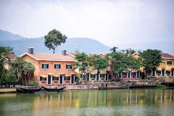 Verona Boutique Hotel,Kabin Buri>>Bu Phram,4 star