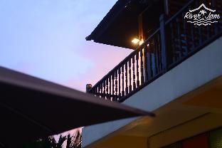 river jam amphawa