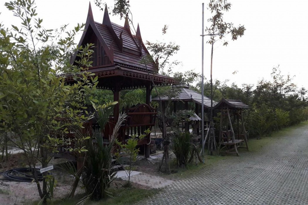 pt house resort