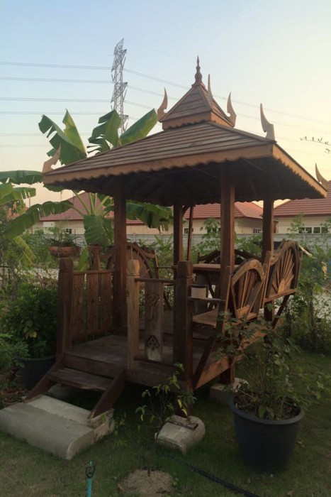 pt house resort