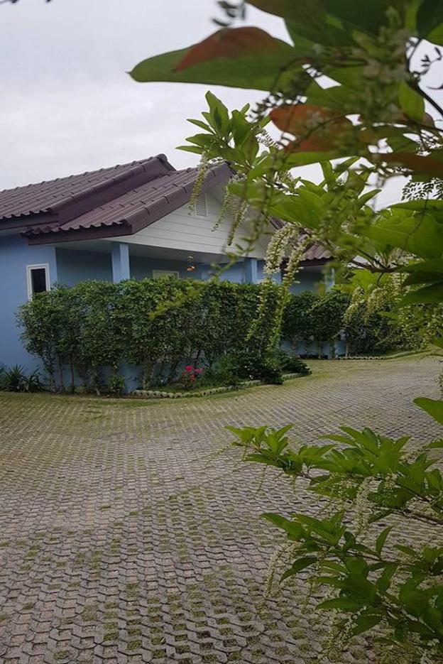 pt house resort