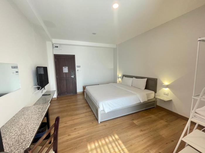 chonlapruk lakeside hotel