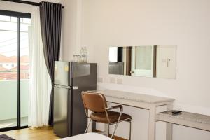 chonlapruk lakeside hotel