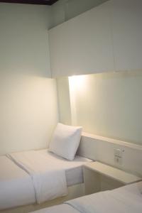 chonlapruk lakeside hotel