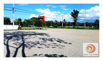 Kosit One Hotel,Phetchabun>>Bueang Sam Phan,3 star