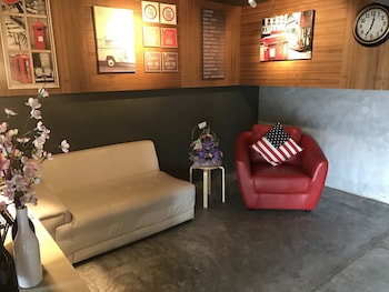 takuapa station hotel