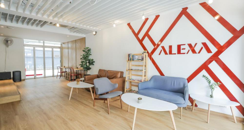 alexa nimman hostel