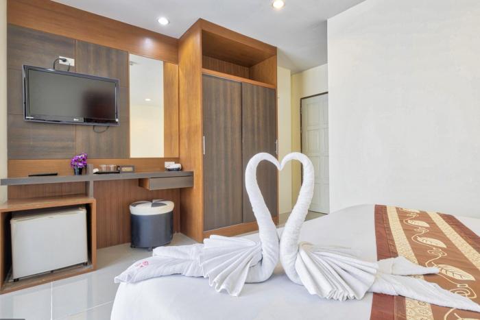 lucky buako hotel patong