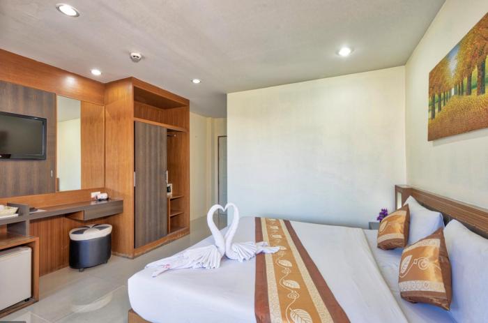 lucky buako hotel patong