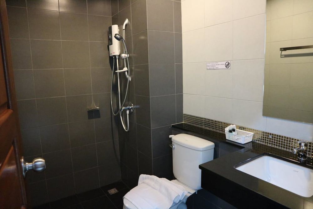 wanarom residence hotel