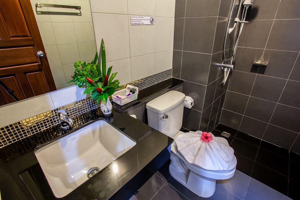 wanarom residence hotel