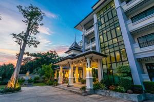 wanarom residence hotel