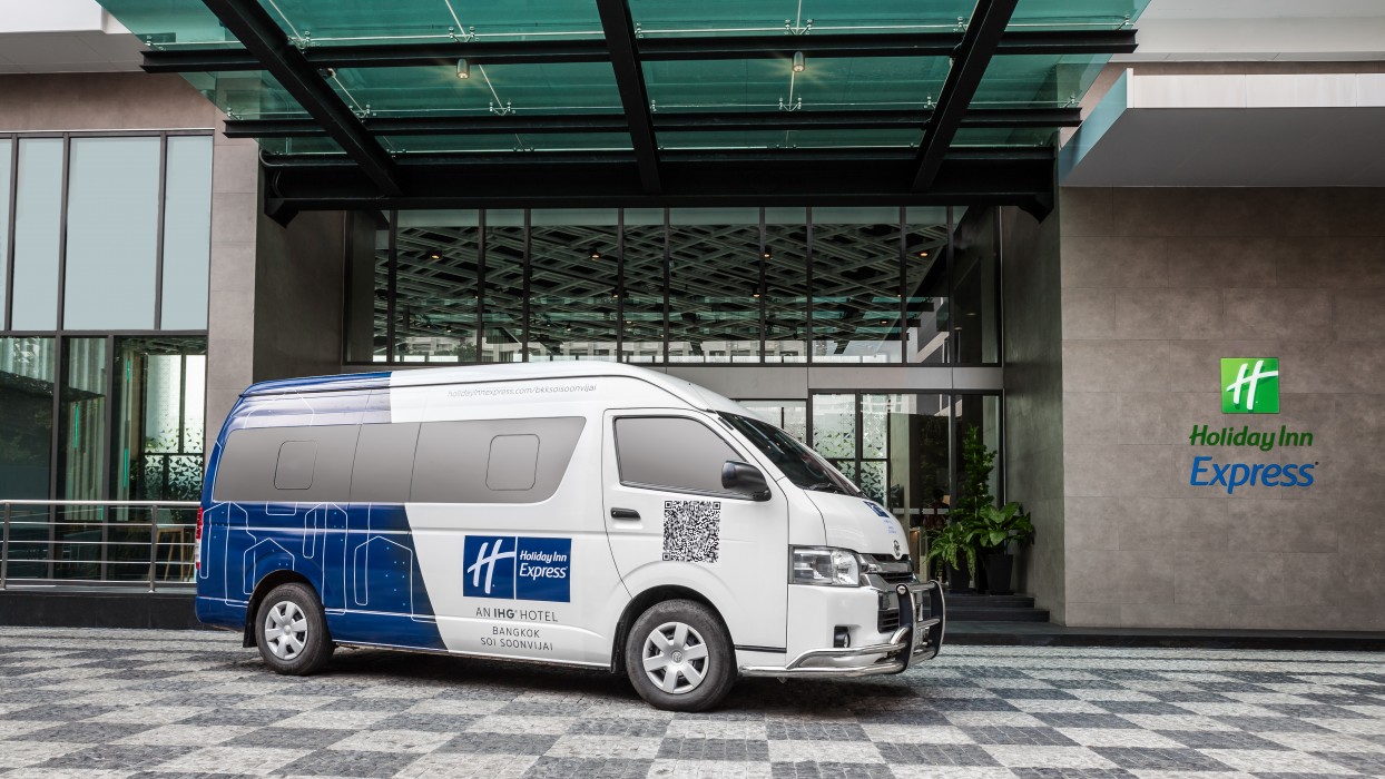 holiday inn express bangkok soi soonvijai by ihg