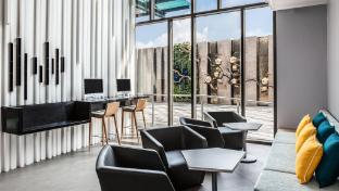 holiday inn express bangkok soi soonvijai by ihg