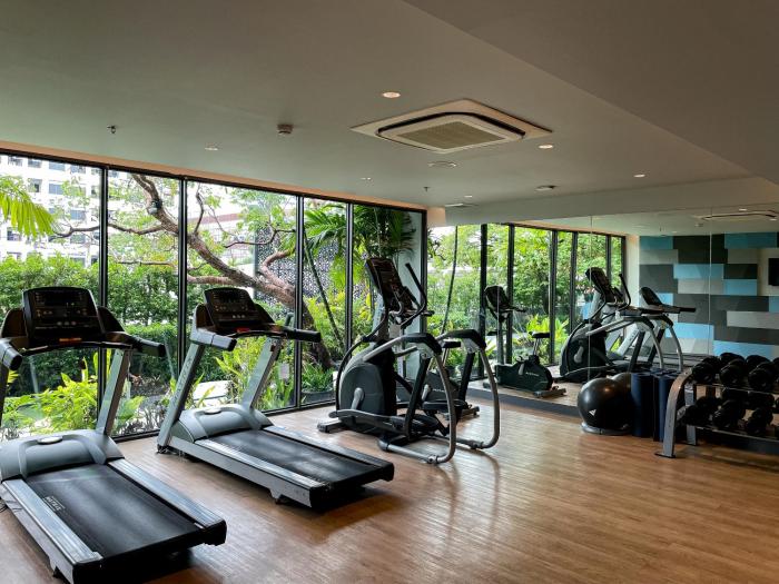holiday inn express bangkok soi soonvijai by ihg