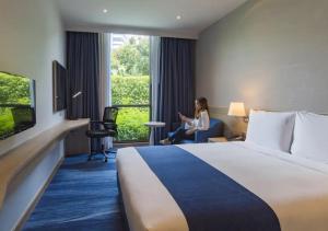 Holiday Inn Express Bangkok Soi Soonvijai By Ihg,Huai Khwang>>Bangkok,4 star