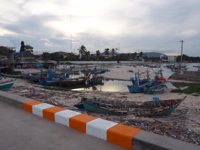 jetty huahin hostel