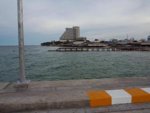 jetty huahin hostel