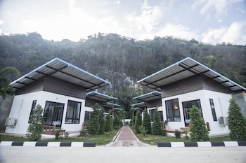 phuphayot resort