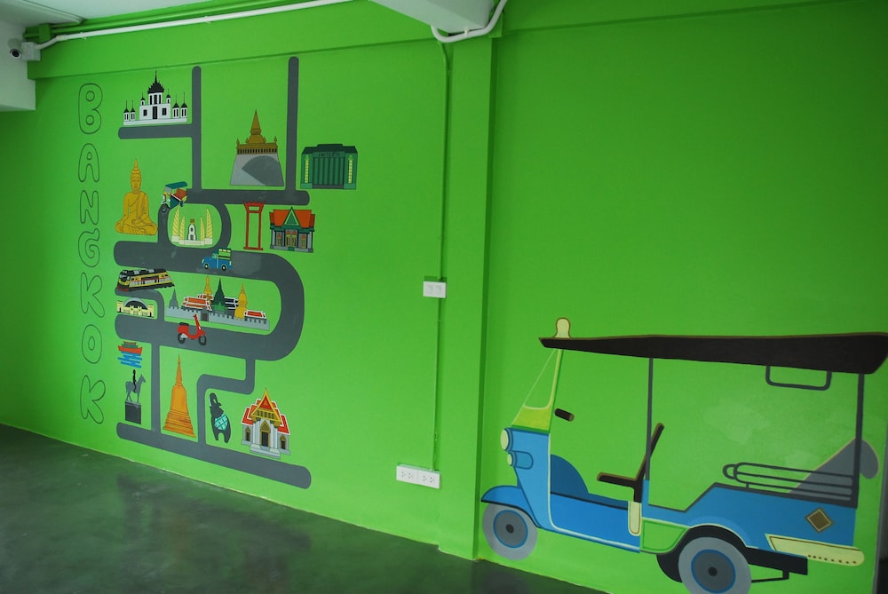 the art hostel bangkok
